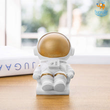 Load image into Gallery viewer, Astronaut Paperweight