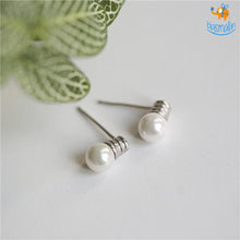 Load image into Gallery viewer, Bulb Shaped Ear Studs