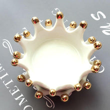 Load image into Gallery viewer, Queen Jewellery Holder