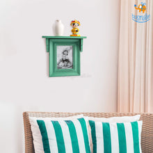 Load image into Gallery viewer, Wooden Photo Frame Shelf