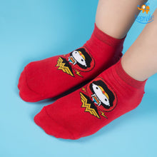 Load image into Gallery viewer, Wonder Woman Cartoon Socks