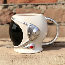 Load image into Gallery viewer, Astronaut Helmet 3D Coffee Mug
