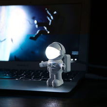 Load image into Gallery viewer, Astronaut USB Night Light
