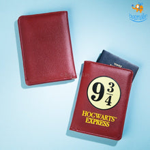 Load image into Gallery viewer, Official Harry Potter 9 ¾ Passport Holder
