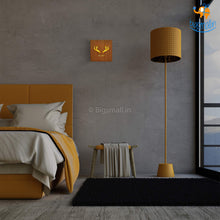 Load image into Gallery viewer, Oh Deer Wooden Lamp
