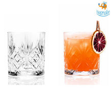 Load image into Gallery viewer, Spirits of Tuscany Crystal Glasses - Set of 4
