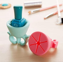 Load image into Gallery viewer, Wearable Nail Polish Holder

