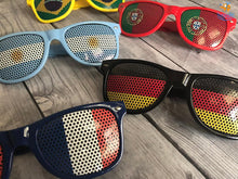 Load image into Gallery viewer, Country Sunglasses
